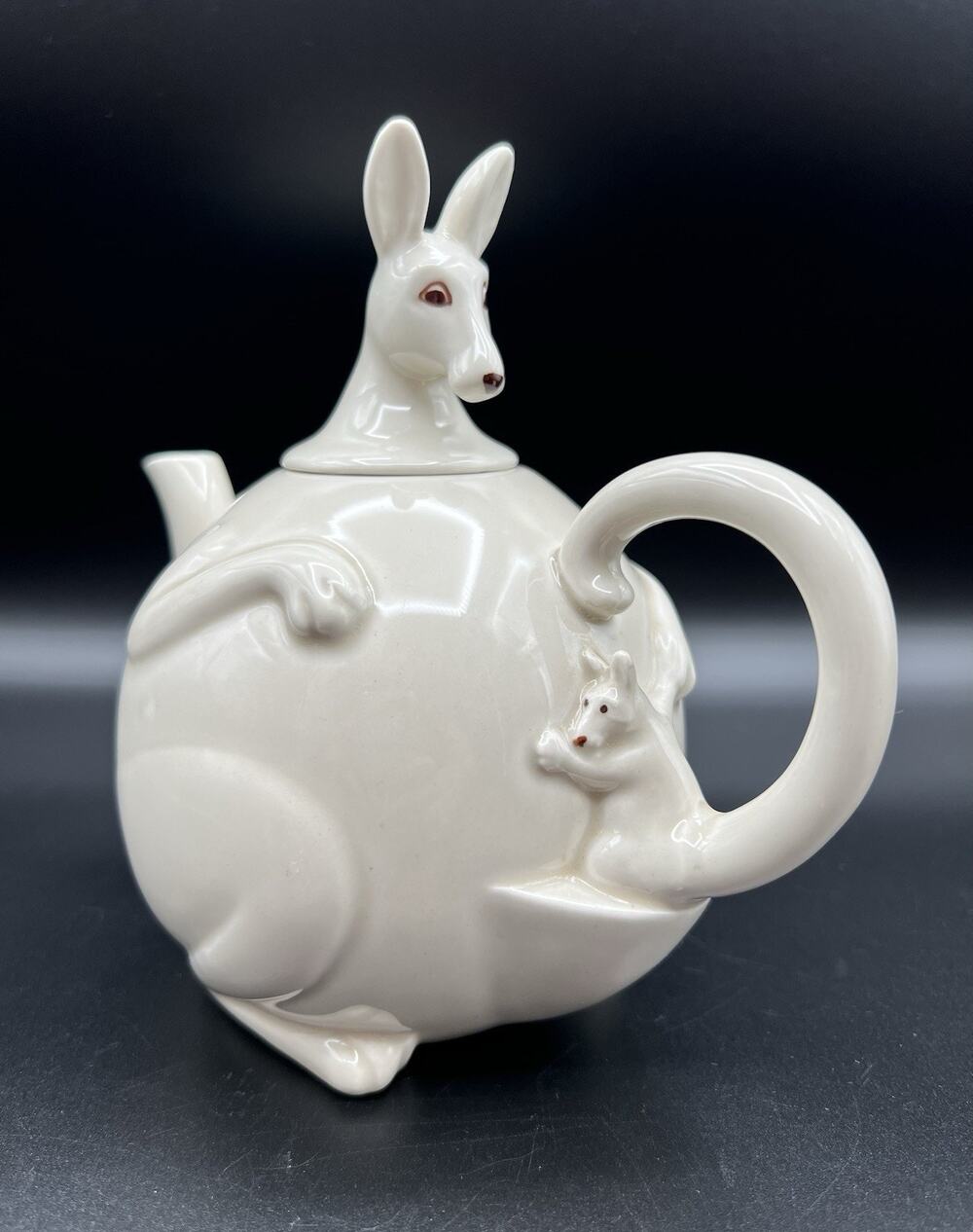 Fitz & Floyd White Ceramic Kangaroo Mother w Baby Joey Teapot 6” Vintage Japan